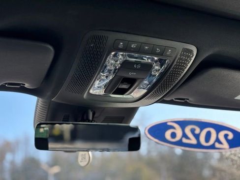 Used 2026 Mercedes-Benz GLA 250 4MATIC image 35