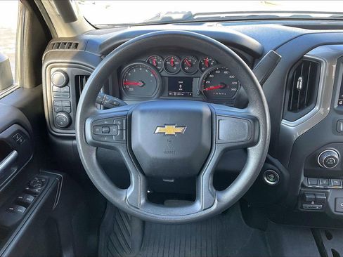Used 2024 Chevrolet Silverado 2500 Custom w/ Custom Convenience Package image 10