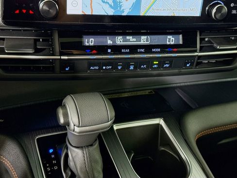 Used 2024 Toyota Sienna XSE w/ XSE Plus Package AWD/4WD image 8