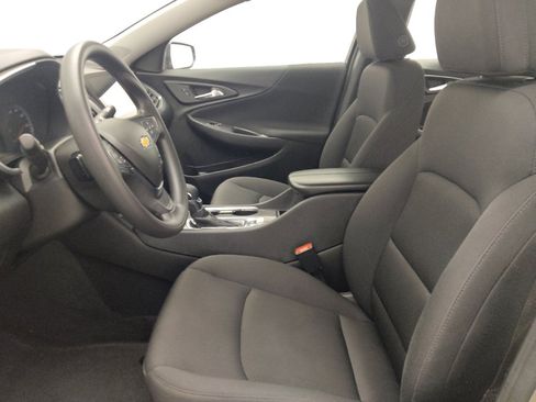 Used 2025 Chevrolet Malibu LT FWD image 17