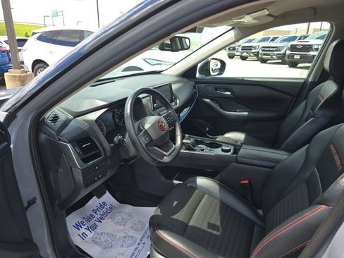 Used 2025 Nissan Rogue SV w/ Rock Creek Premium Package AWD/4WD image 10