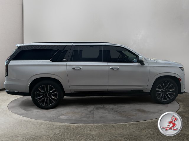 Used 2021 Cadillac Escalade ESV Sport w/ Driver Assist Tech Package AWD/4WD image 8