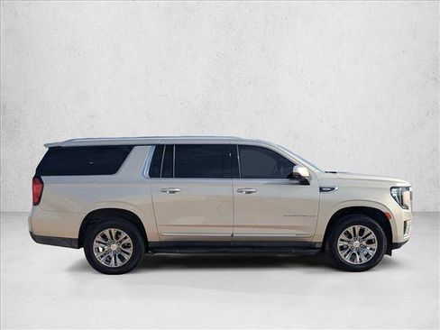 Used 2023 GMC Yukon XL Denali w/ Max Trailering Package AWD/4WD image 4