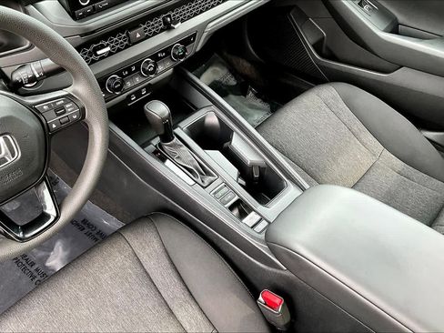 Used 2023 Honda Accord EX image 16