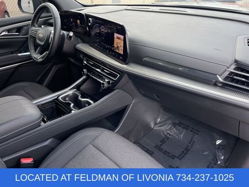 Certified 2024 Chevrolet Traverse LS w/ Midnight/Sport Edition FWD image 27
