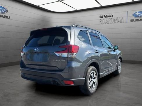 Used 2024 Subaru Forester Premium AWD/4WD image 5