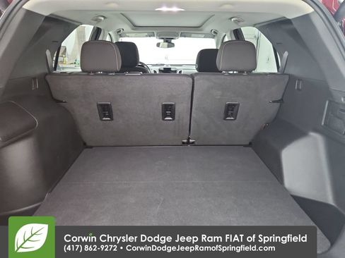 Used 2021 Chevrolet Equinox LT FWD image 33
