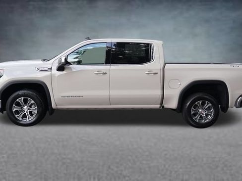 New 2026 GMC Sierra 1500 SLE w/ Preferred Package AWD/4WD image 4