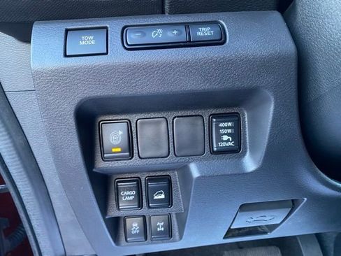 Used 2022 Nissan Frontier PRO-4X image 46