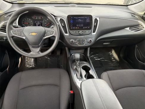 Used 2023 Chevrolet Malibu LT image 11