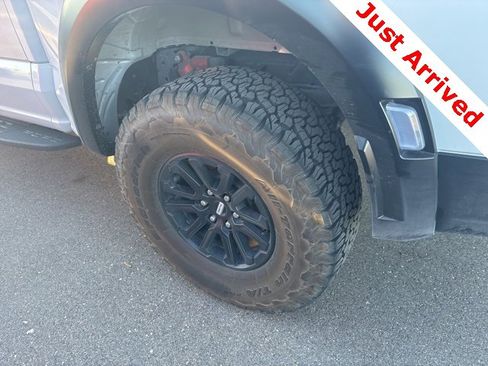Used 2025 Ford F150 Raptor image 14