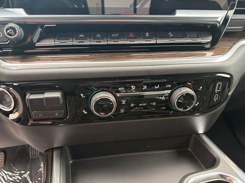 New 2026 Chevrolet Silverado 1500 LT Trail Boss w/ Convenience Package II AWD/4WD image 18