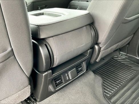 Used 2025 Chevrolet Silverado 1500 LT image 25