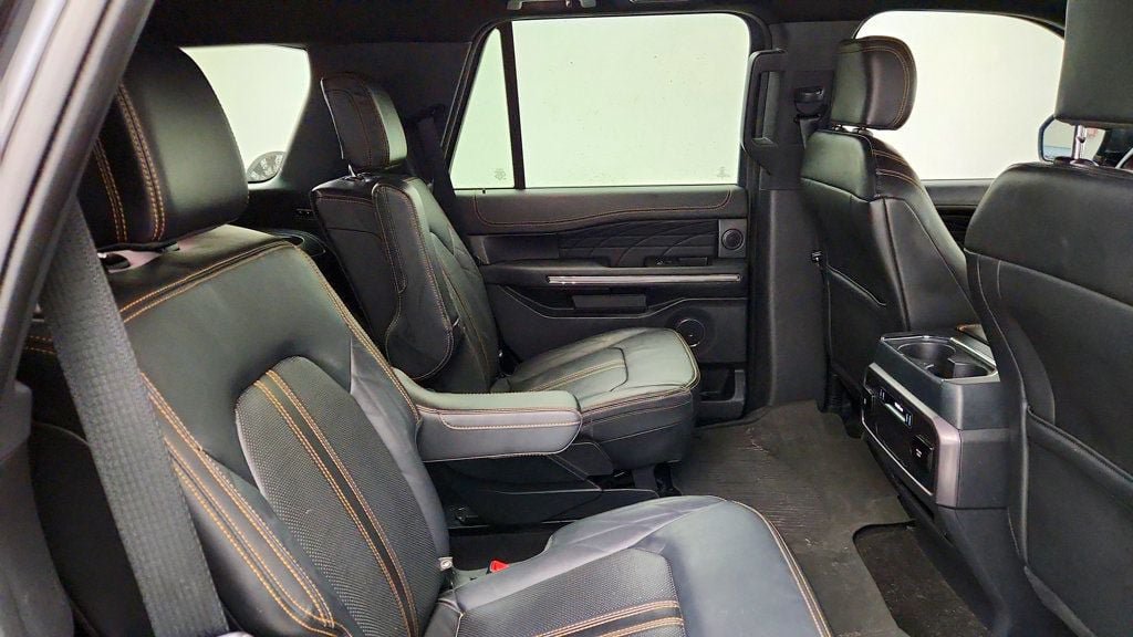 Used 2022 Ford Expedition Platinum AWD/4WD image 22