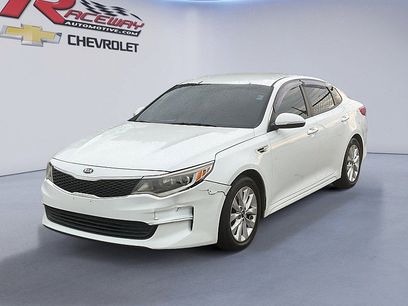 Used 2018 Kia Optima LX w/ 17" Alloy Wheels Package