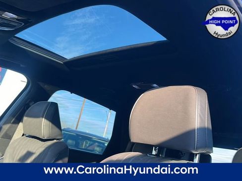 Used 2025 Hyundai Palisade Calligraphy image 17