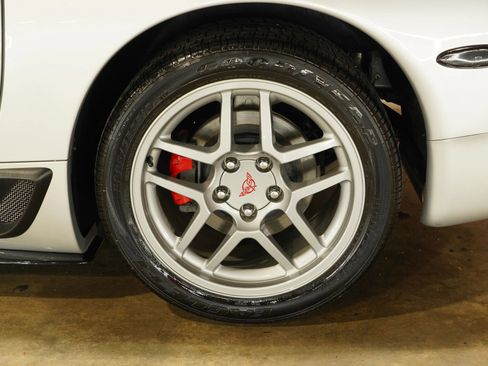 Used 2003 Chevrolet Corvette Z06 w/ Memory Package, 3 Drivers RWD image 59
