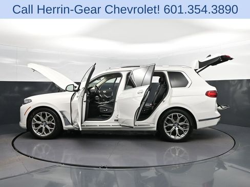 Used 2021 BMW X7 xDrive40i w/ Parking Assistance Package AWD/4WD image 47