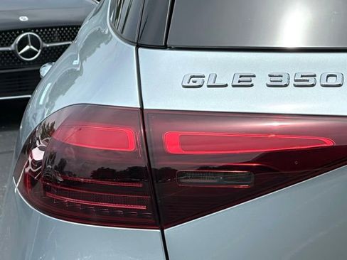 Certified 2025 Mercedes-Benz GLE 350 4MATIC image 11