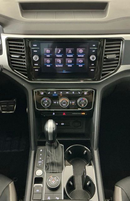 Used 2022 Volkswagen Atlas SEL Premium AWD/4WD image 12