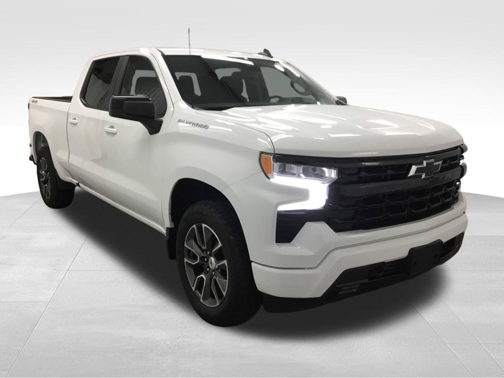 Used 2024 Chevrolet Silverado 1500 RST AWD/4WD image 3