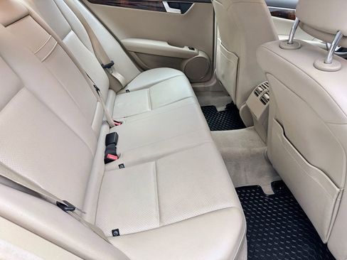 Used 2014 Mercedes-Benz C 300 4MATIC Sedan image 13