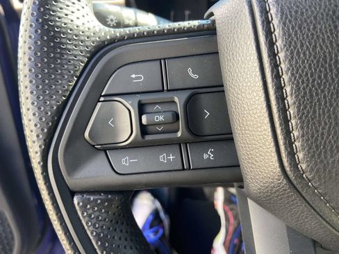 Used 2024 Toyota Tacoma SR5 AWD/4WD image 31