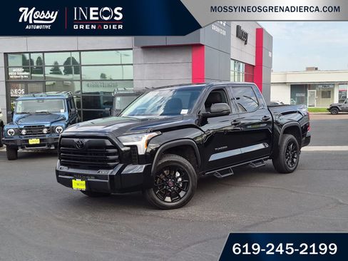 Used 2022 Toyota Tundra SR5 RWD image 1