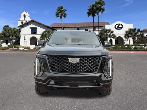 Used 2026 Cadillac Escalade ESV Platinum Sport w/ LPO, ONYX Package AWD/4WD image 6