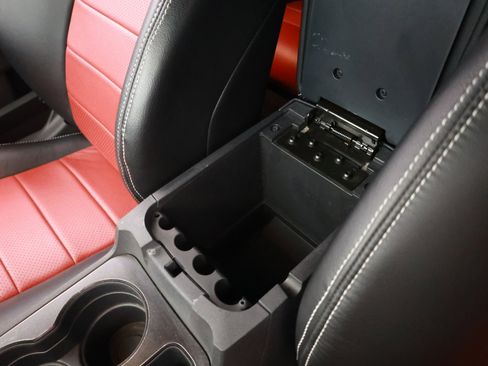Used 2009 Dodge Challenger R/T RWD image 41