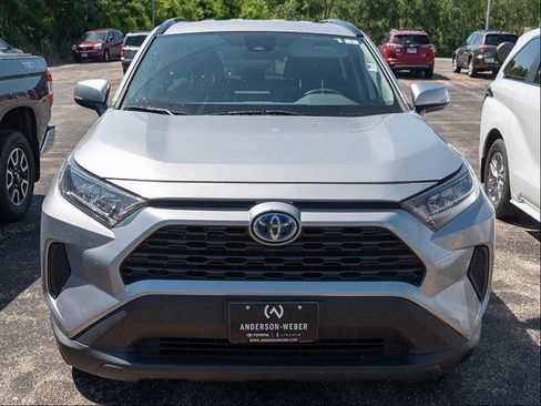 Used 2022 Toyota RAV4 LE AWD/4WD image 3