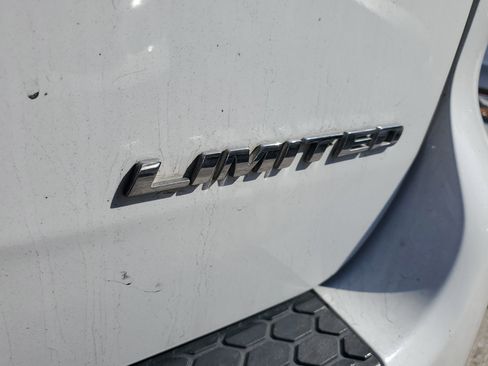 Used 2015 Dodge Durango Limited w/ Nav & Power Liftgate Group image 7