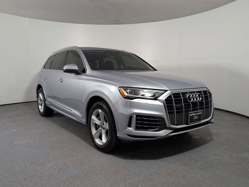 Used 2022 Audi Q7 3.0T Premium AWD/4WD image 29