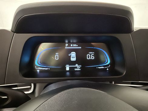 Certified 2024 Hyundai Elantra SE FWD image 21