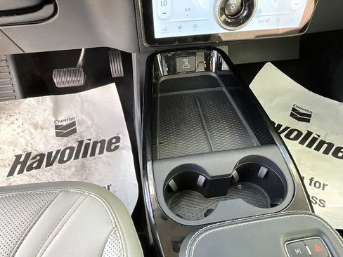 Used 2022 Ford Mustang Mach-E Premium image 19