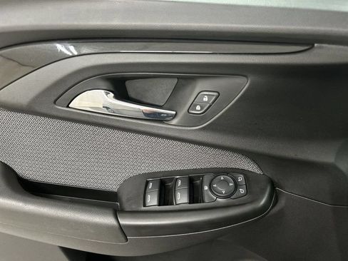 Certified 2021 Chevrolet TrailBlazer LT w/ Convenience Package FWD image 11