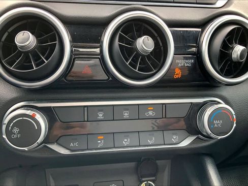 Used 2024 Nissan Sentra S image 28