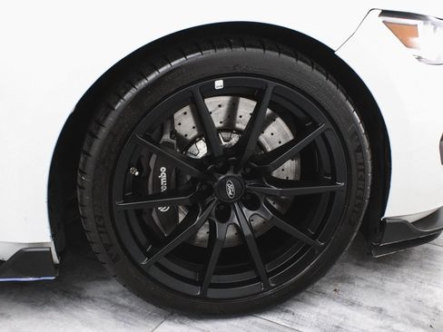 Used 2016 Ford Mustang Shelby GT350 w/ Technology Package image 7