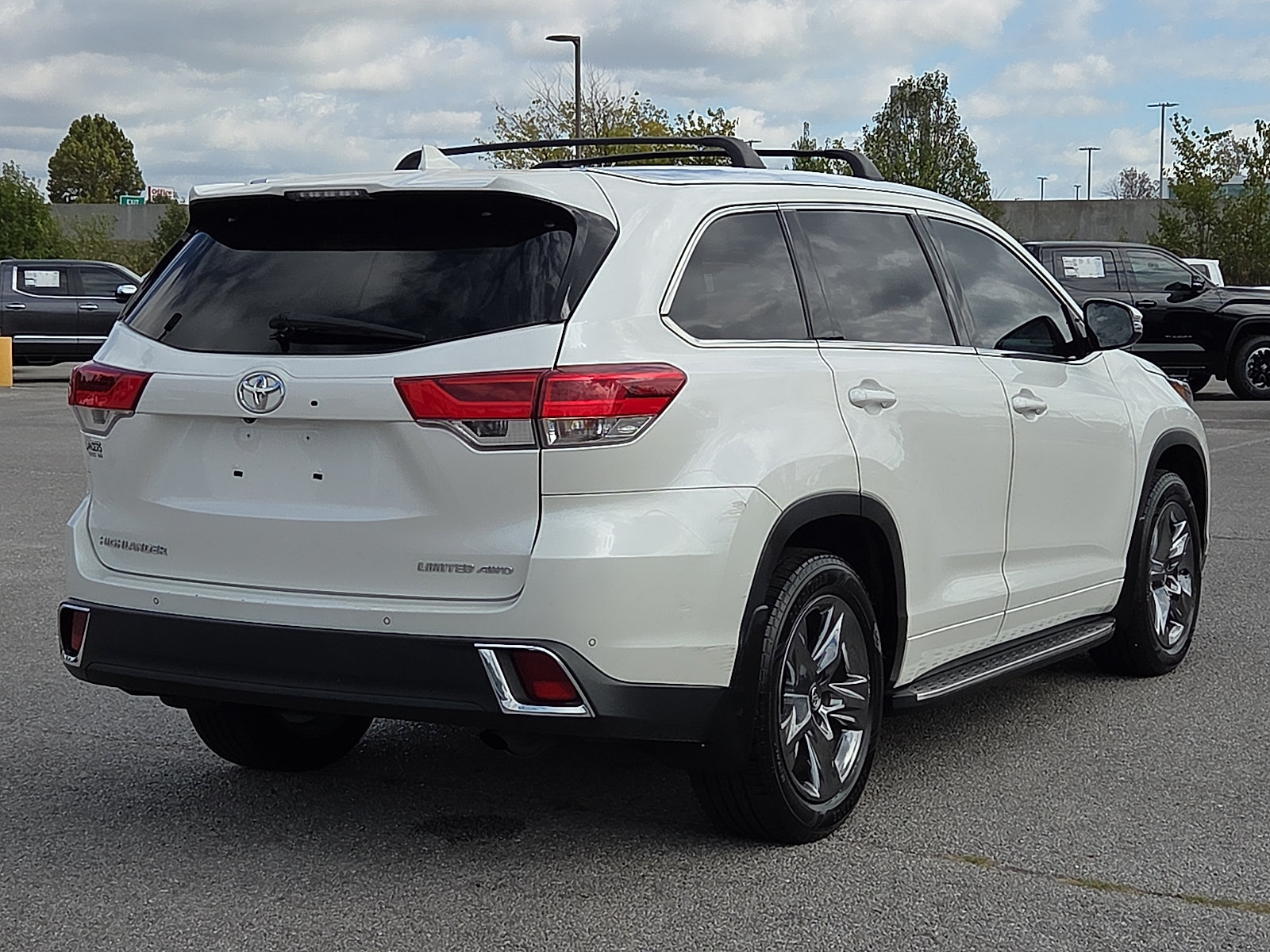 Used 2018 Toyota Highlander Limited Platinum AWD/4WD image 5
