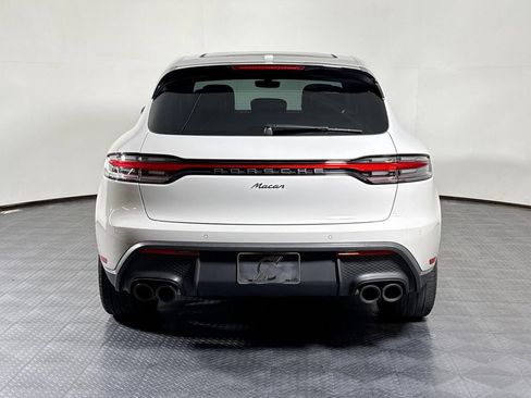 Certified 2024 Porsche Macan AWD/4WD image 6