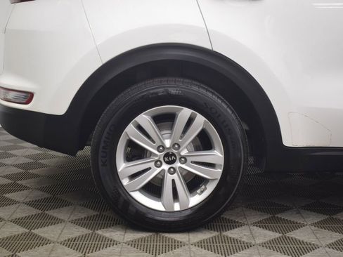 Used 2018 Kia Sportage LX FWD image 28