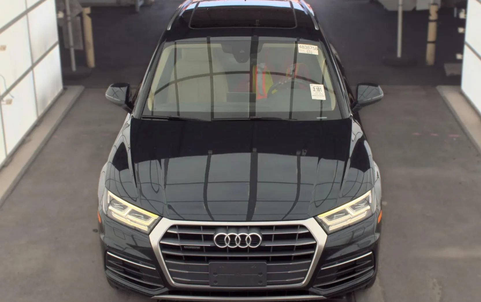 Used 2018 Audi Q5 2.0T Premium Plus w/ Premium Plus Package AWD/4WD image 2
