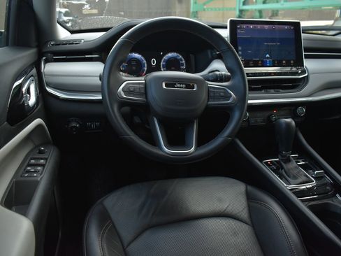 Used 2022 Jeep Compass Limited w/ Elite Group image 18