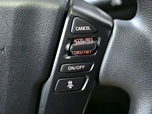 Used 2022 Nissan Frontier SV w/ Technology Package image 44