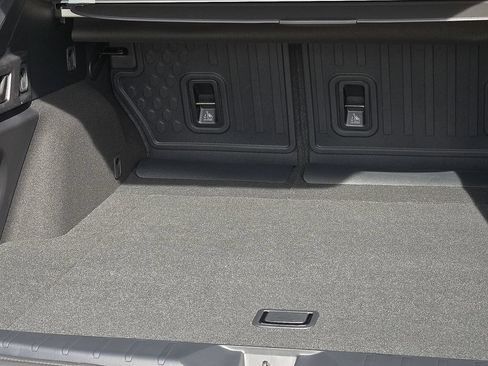 Certified 2025 Subaru Outback Touring AWD/4WD image 16