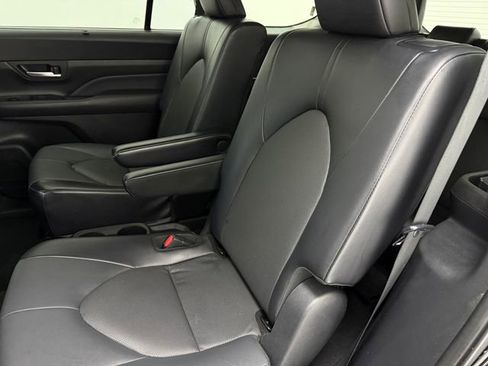 Used 2024 Toyota Grand Highlander XLE image 34