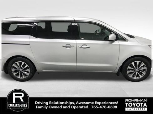 Used 2016 Kia Sedona SX image 7