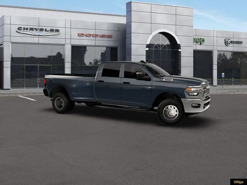 New 2026 RAM 3500 Tradesman AWD/4WD image 10