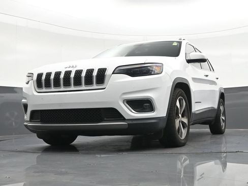 Used 2020 Jeep Cherokee Limited FWD image 30