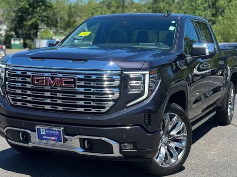 Used 2023 GMC Sierra 1500 Denali w/ Denali Reserve Package AWD/4WD image 1